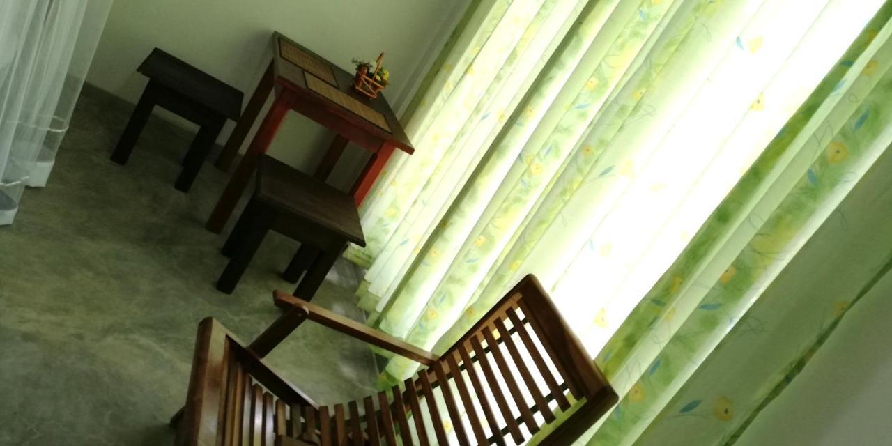 Hotel Ocean Voyage Tangalle Esterno foto