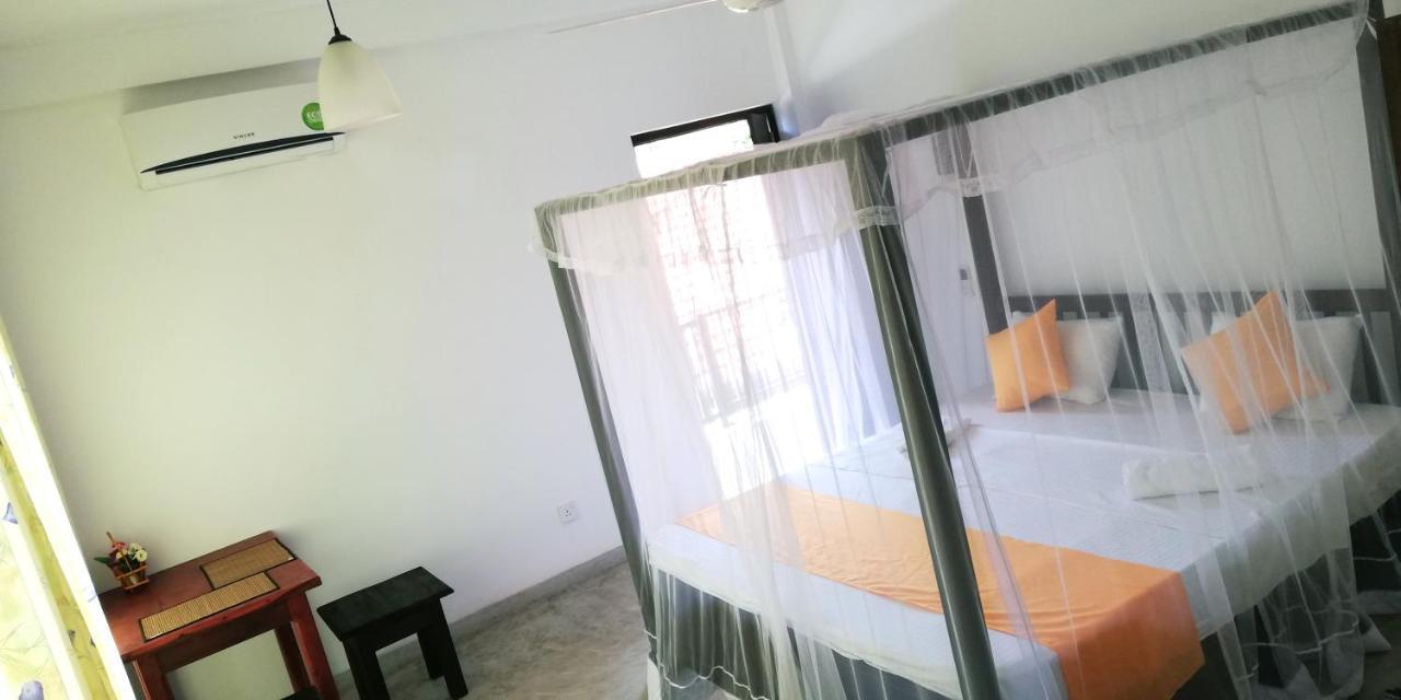 Hotel Ocean Voyage Tangalle Esterno foto